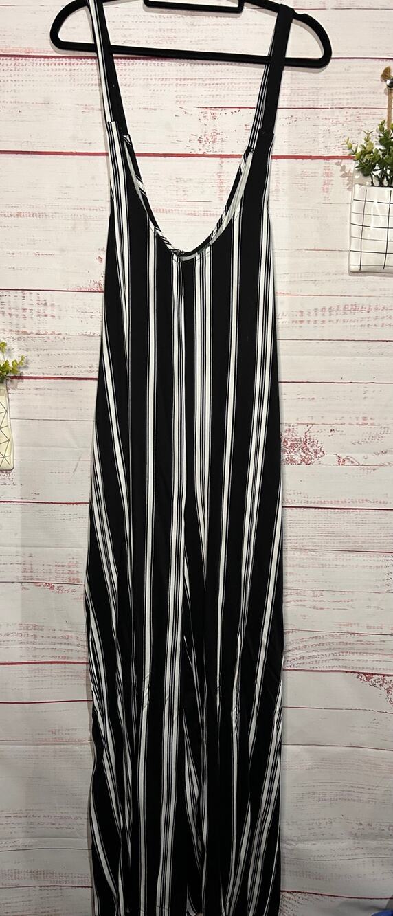 Wild Fable Black & White Striped Plunge Neckline Jumpsuit Size XXL